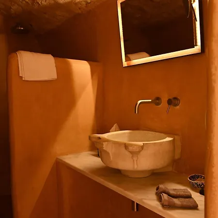 מלון Casa Mediterraneo 4*